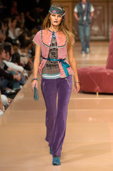 desfiles-colcci-rioinverno2005rtw-118
