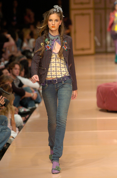 desfiles-colcci-rioinverno2005rtw-120