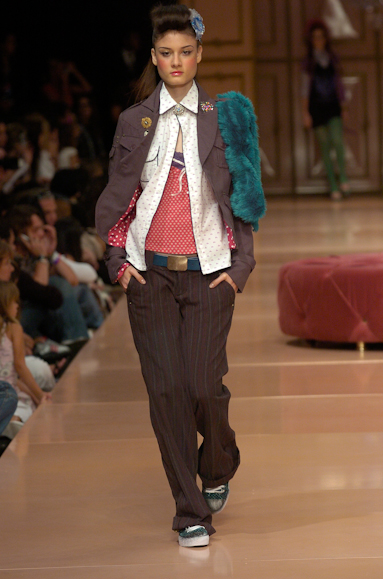 desfiles-colcci-rioinverno2005rtw-122