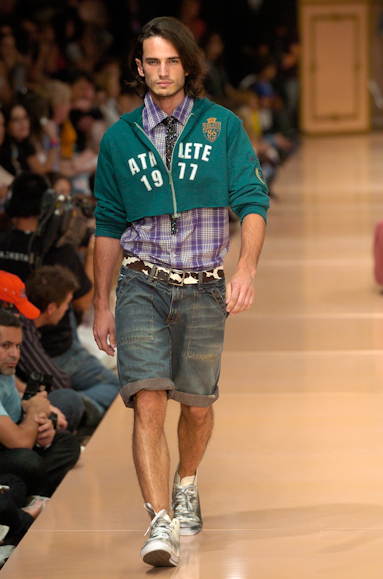 desfiles-colcci-rioinverno2005rtw-124