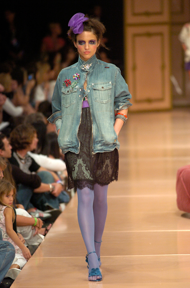 desfiles-colcci-rioinverno2005rtw-125