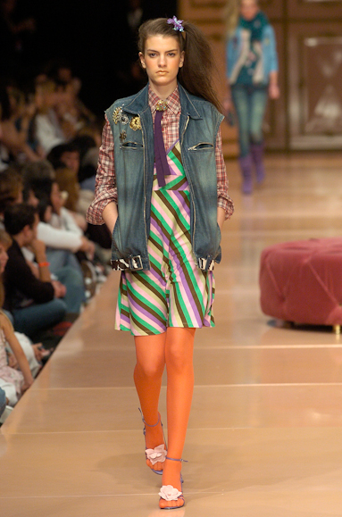desfiles-colcci-rioinverno2005rtw-138
