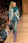 desfiles-colcci-rioinverno2005rtw-139