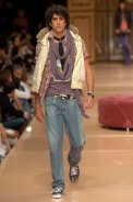 desfiles-colcci-rioinverno2005rtw-140