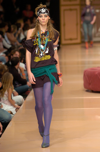 desfiles-colcci-rioinverno2005rtw-143