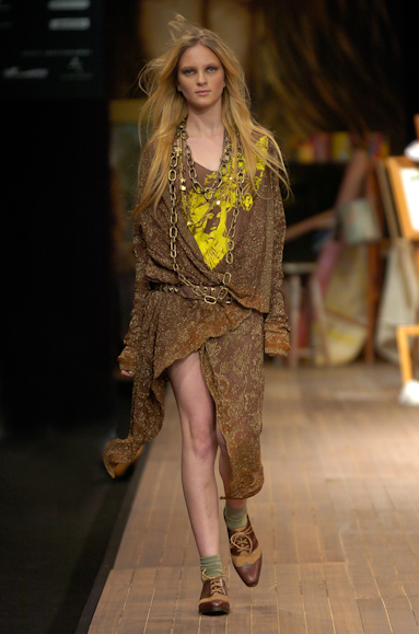 desfiles-coven-rioinverno2005rtw-123