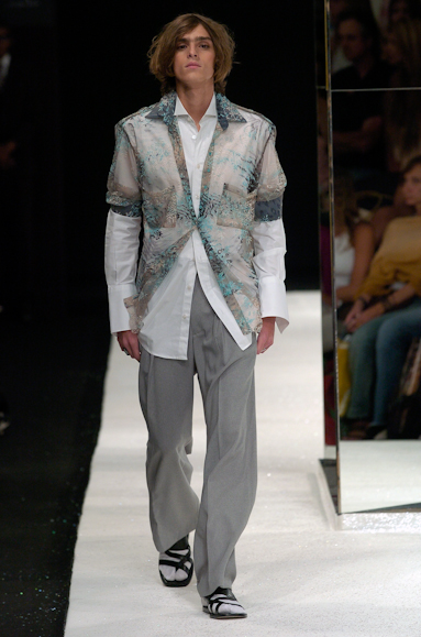 desfiles-gracaottoni-rioinverno2005rtw-114