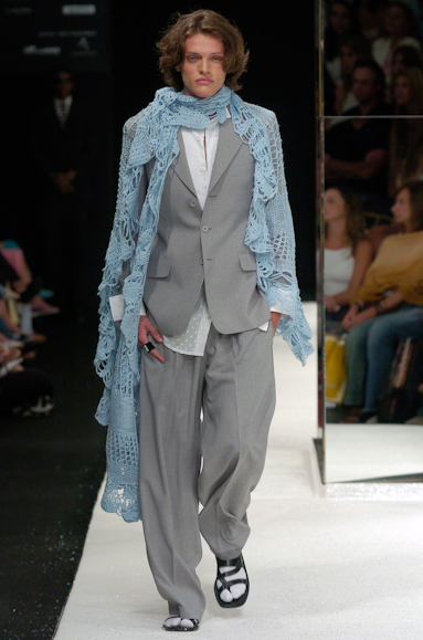 desfiles-gracaottoni-rioinverno2005rtw-116