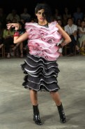desfiles-mxm-rioinverno2005rtw-105