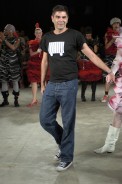 desfiles-mxm-rioinverno2005rtw-109