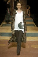 desfiles-mariabonita-rioinverno2005rtw-108