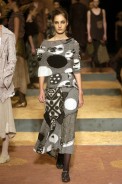 desfiles-mariabonita-rioinverno2005rtw-123