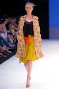 desfiles-mariabonitaextra-rioinverno2005rtw-107