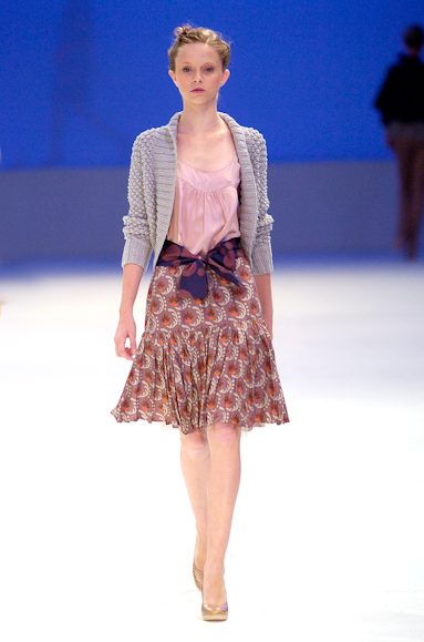 desfiles-mariabonitaextra-rioinverno2005rtw-108