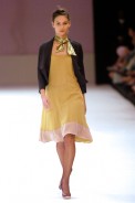 desfiles-mariabonitaextra-rioinverno2005rtw-116