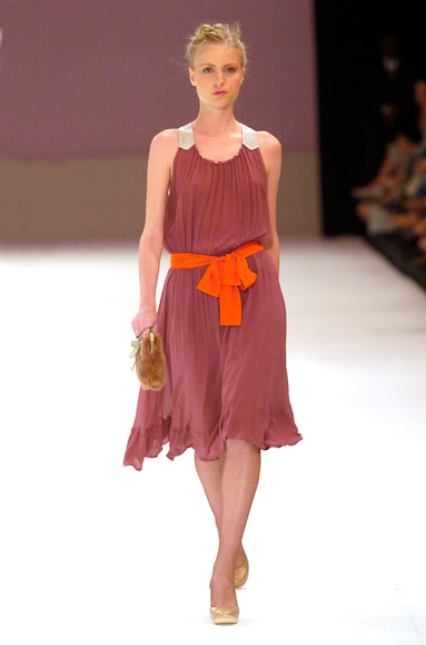 desfiles-mariabonitaextra-rioinverno2005rtw-118