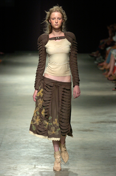 desfiles-melkzda-rioinverno2005rtw-110