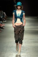 desfiles-melkzda-rioinverno2005rtw-112