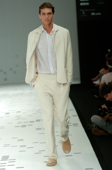 desfiles-oestudio-rioinverno2005rtw-100