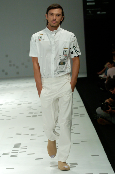 desfiles-oestudio-rioinverno2005rtw-101
