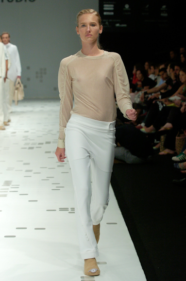 desfiles-oestudio-rioinverno2005rtw-105