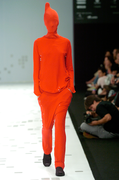 desfiles-oestudio-rioinverno2005rtw-109