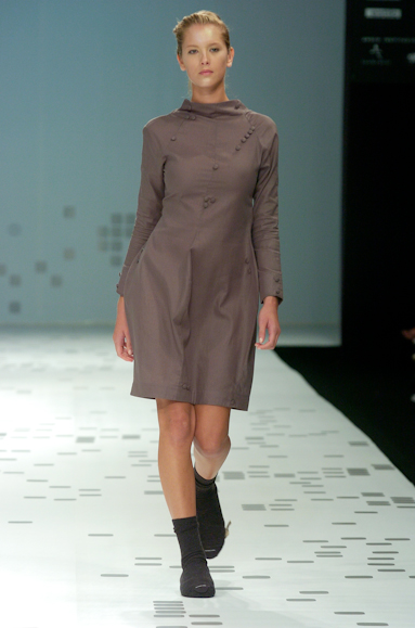 desfiles-oestudio-rioinverno2005rtw-115
