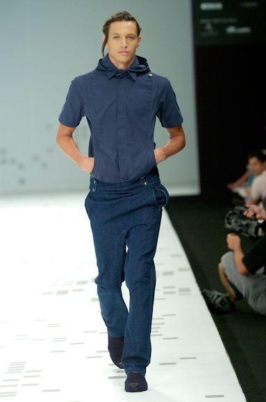 desfiles-oestudio-rioinverno2005rtw-120