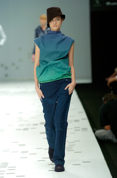desfiles-oestudio-rioinverno2005rtw-121