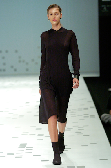 desfiles-oestudio-rioinverno2005rtw-125