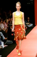 desfiles-patriciavieira-rioinverno2005rtw-110