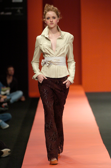 desfiles-patriciavieira-rioinverno2005rtw-111