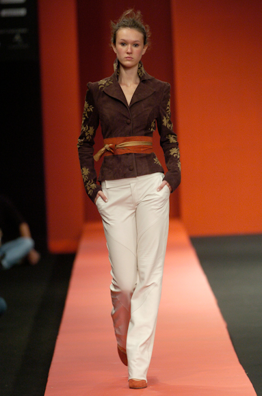 desfiles-patriciavieira-rioinverno2005rtw-113