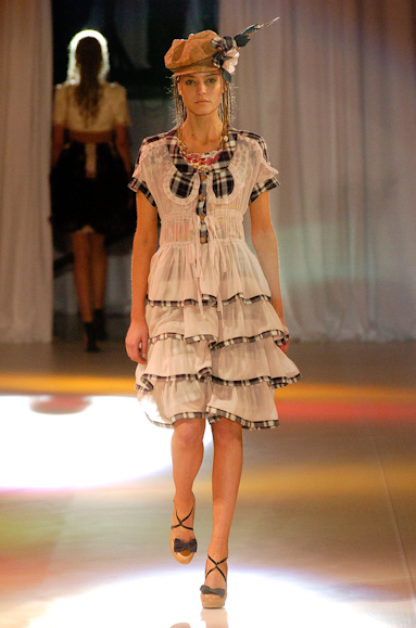desfiles-aherchcovich-saopauloverao2007rtw-107