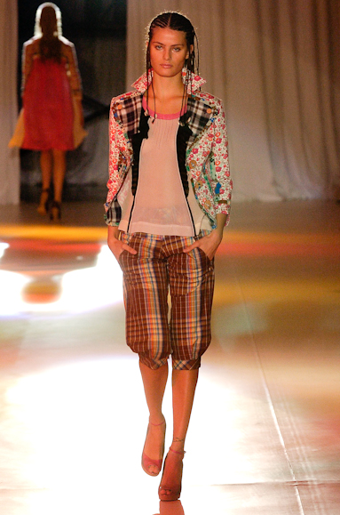 desfiles-aherchcovich-saopauloverao2007rtw-113