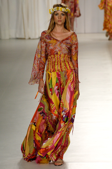 desfiles-carlostufvesson-saopauloverao2006rtw-102