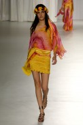 desfiles-carlostufvesson-saopauloverao2006rtw-110
