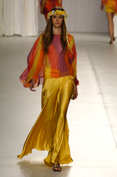 desfiles-carlostufvesson-saopauloverao2006rtw-112