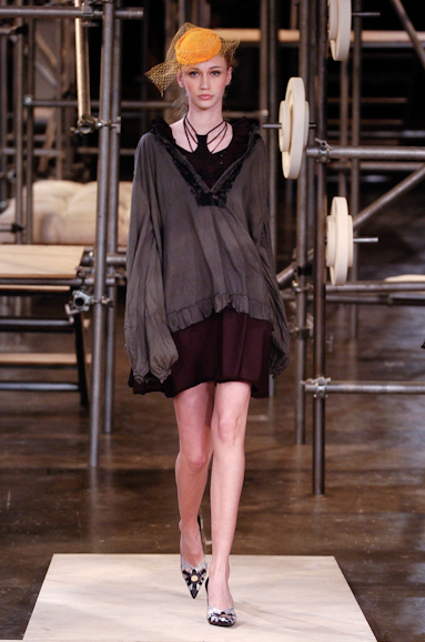 desfiles-ellus-saopauloverao2006rtw-107