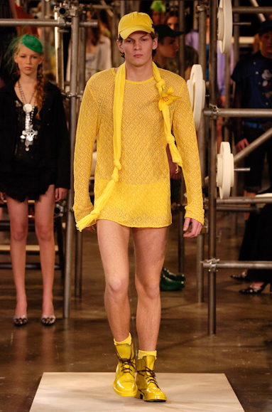 desfiles-ellus-saopauloverao2006rtw-139