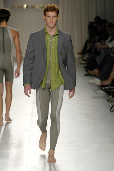 desfiles-fhmen-saopauloverao2006rtw-113