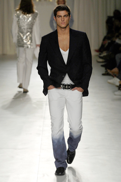 desfiles-fhmen-saopauloverao2006rtw-123