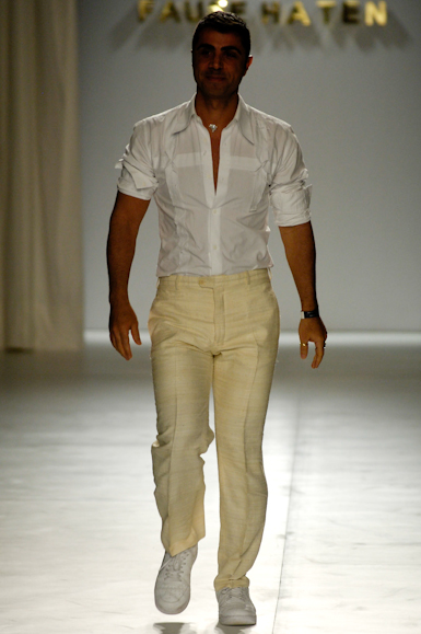 desfiles-fhmen-saopauloverao2006rtw-130