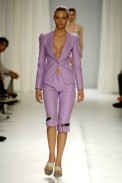 desfiles-lorenzomerlino-saopauloverao2006rtw-113