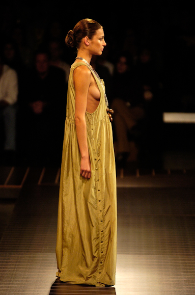 desfiles-osklen-saopauloverao2006rtw-127