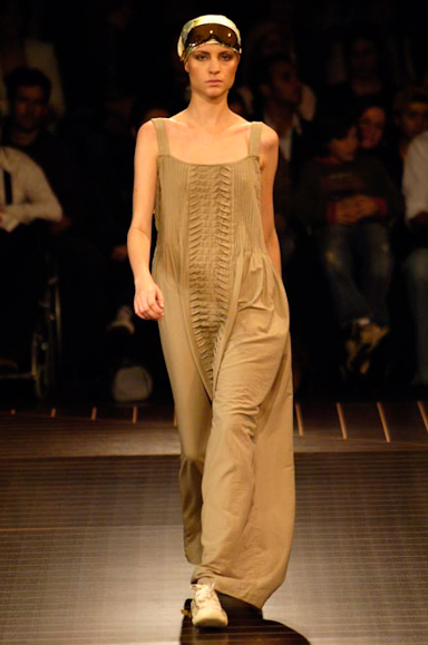 desfiles-osklen-saopauloverao2006rtw-131