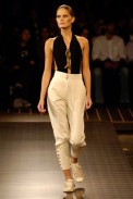 desfiles-osklen-saopauloverao2006rtw-139