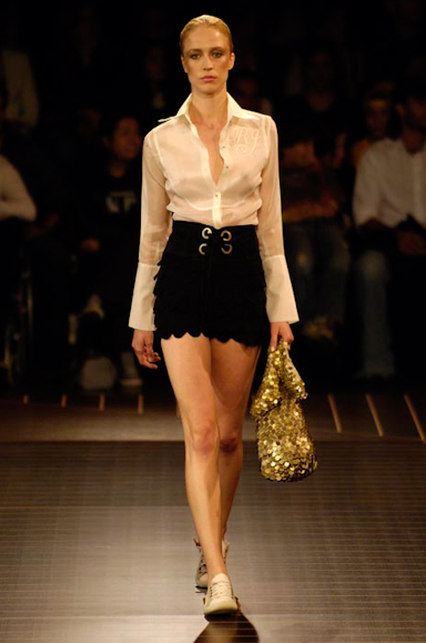 desfiles-osklen-saopauloverao2006rtw-141
