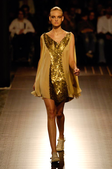 desfiles-osklen-saopauloverao2006rtw-143
