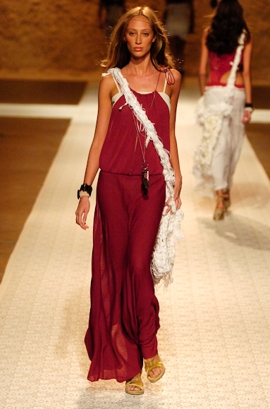 desfiles-patachou-saopauloverao2006rtw-108